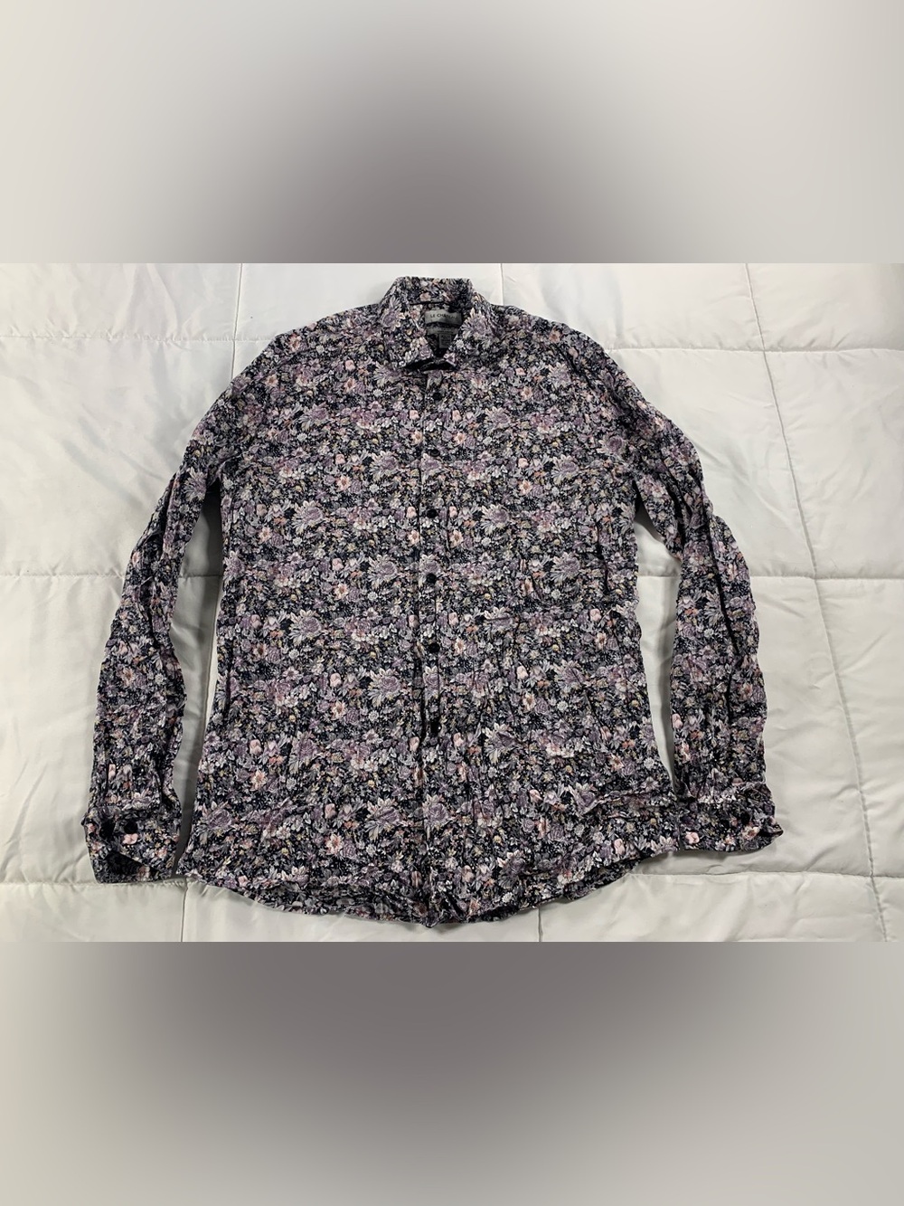 Pre loved LE CHATEAU button up dress shirt size L